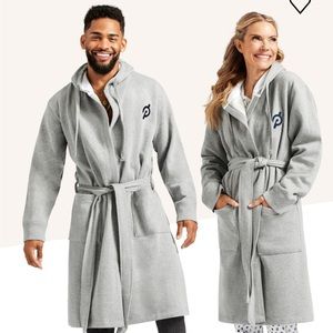 NWOT Peloton x Kassatex sweatshirt robe in S/M